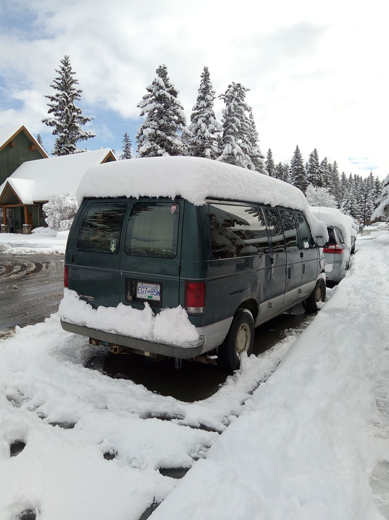 Vanlife in Canmore can be cold even in the fall and spring months